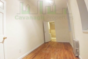 209 East 10th St,Manhattan,NY,3 Bedrooms Bedrooms,5 Rooms Rooms,2 BathroomsBathrooms,Apartment,East 10th St,1151