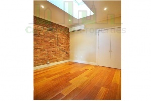 203 East 4th St,Manhattan,NY,3 Bedrooms Bedrooms,6 Rooms Rooms,2 BathroomsBathrooms,Apartment,East 4th St,1152