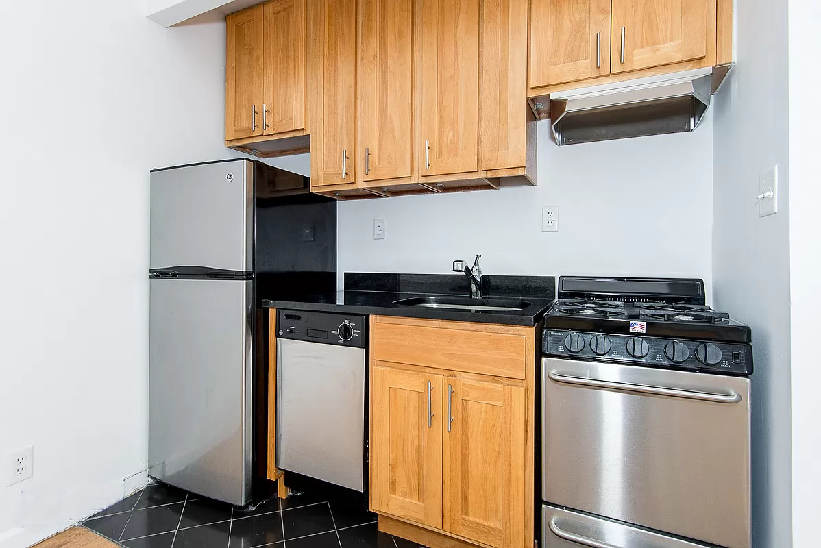 500 88th, Manhattan, NY, ,1 BathroomBathrooms,Apartment,For Rent,88th,1241