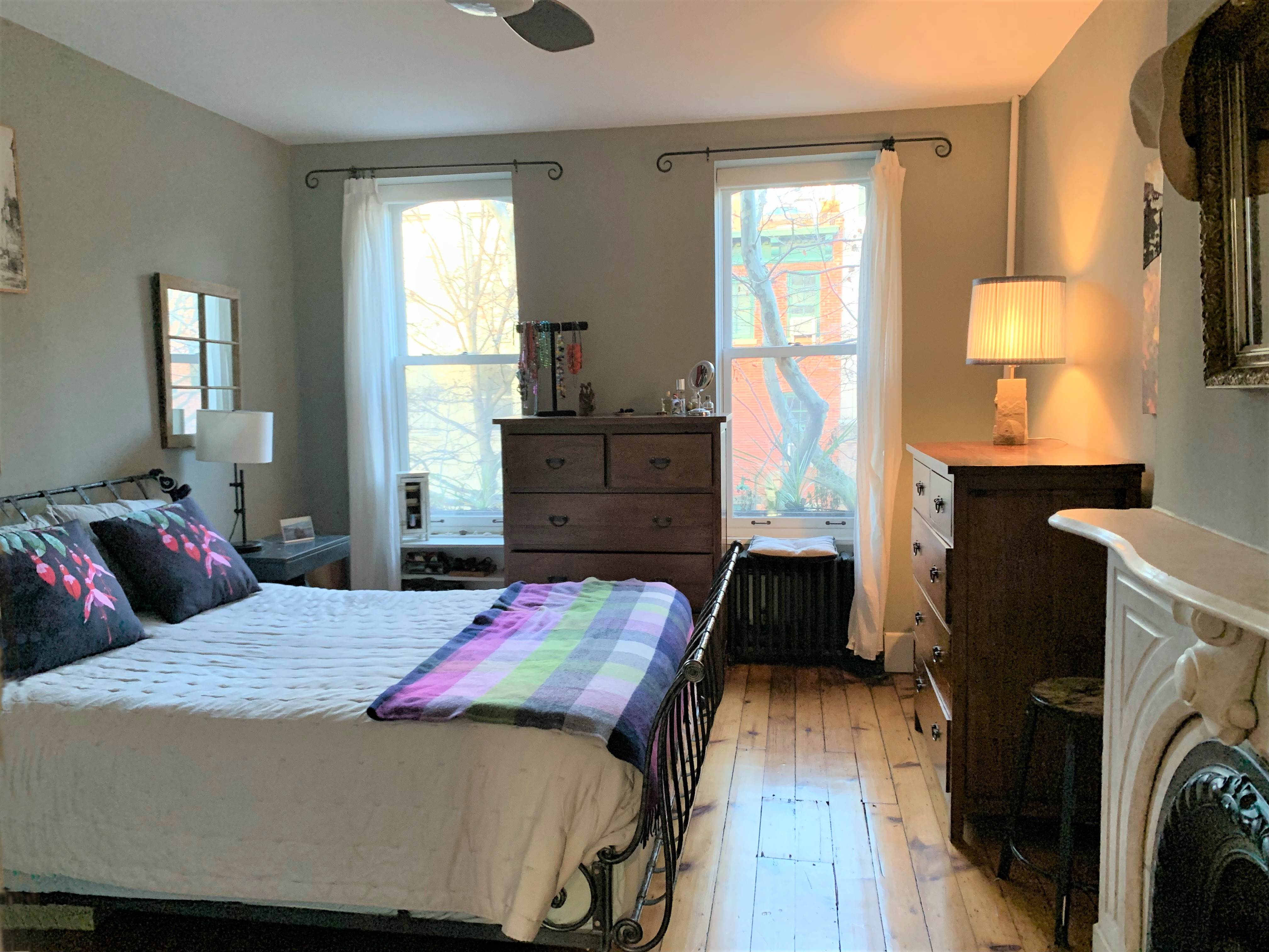 372 1/2 Pacific st, Brooklyn, NY, 3 Bedrooms Bedrooms, 10 Rooms Rooms,2 BathroomsBathrooms,Apartment,For Rent,Pacific st,1248