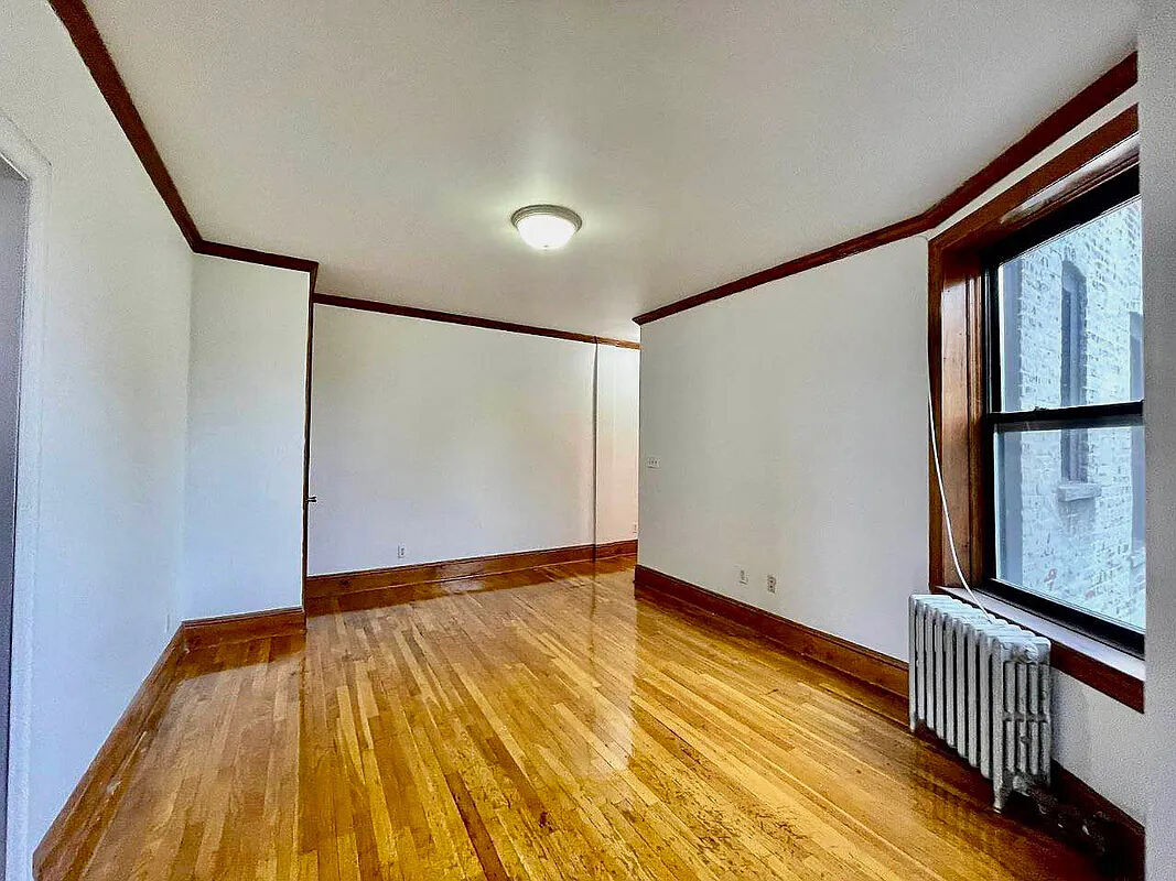 203 17th st, Brooklyn, NY, 3 Bedrooms Bedrooms, 5 Rooms Rooms,1 BathroomBathrooms,Apartment,For Rent,17th st,3,1250