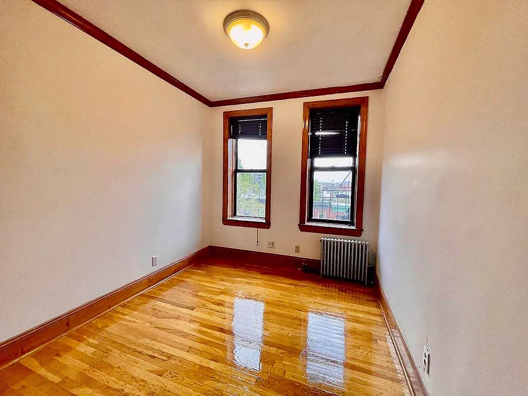 203 17th st, Brooklyn, NY, 3 Bedrooms Bedrooms, 5 Rooms Rooms,1 BathroomBathrooms,Apartment,For Rent,17th st,3,1250