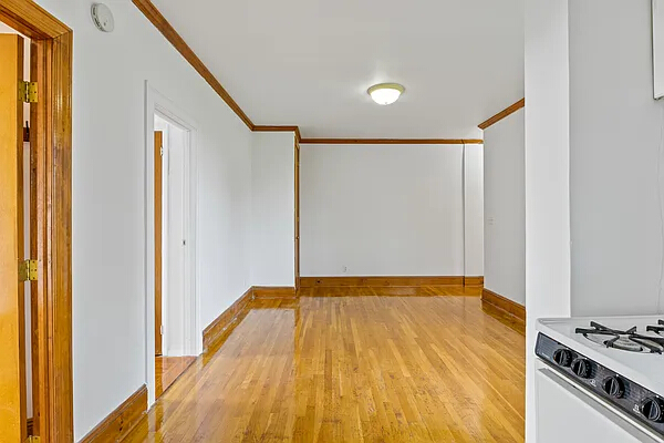 203 17th st, Brooklyn, NY, 3 Bedrooms Bedrooms, 5 Rooms Rooms,1 BathroomBathrooms,Apartment,For Rent,17th st,3,1250