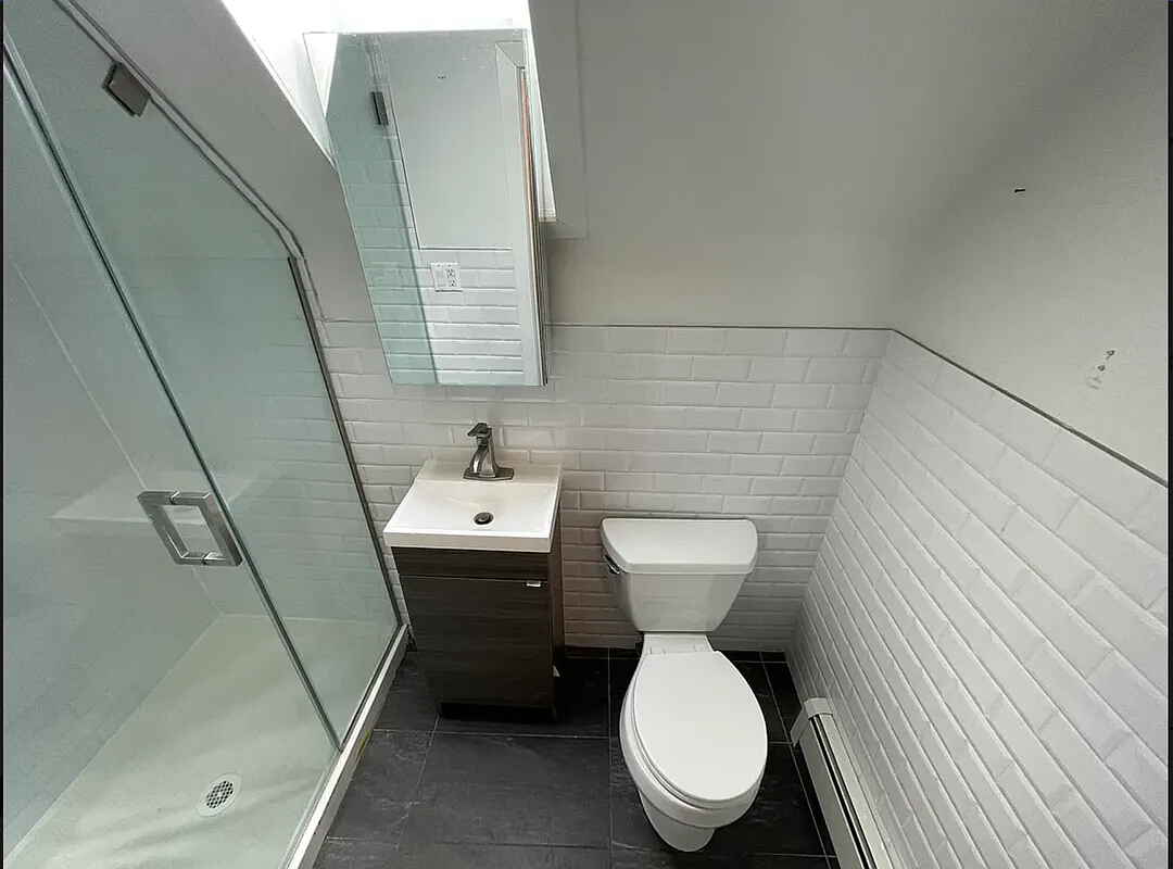 420 East 4th St, Brooklyn, NY, 2.5 Bedrooms Bedrooms, 5 Rooms Rooms,Apartment,For Rent,East 4th St,3,1254