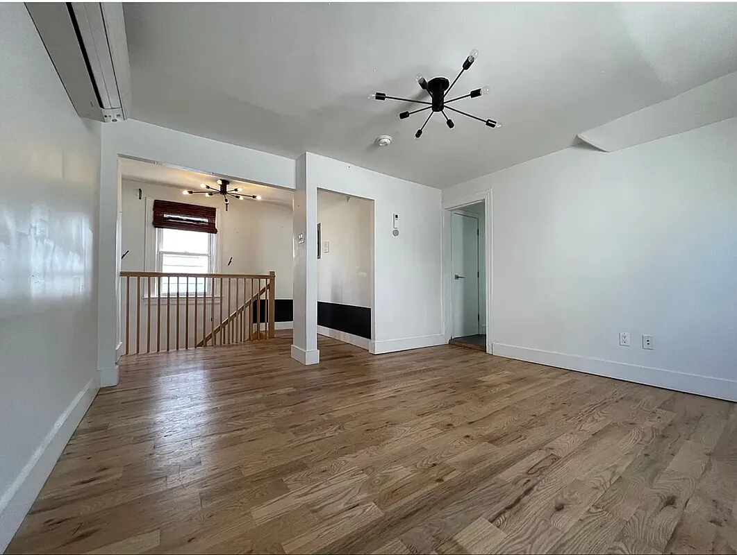 420 East 4th St, Brooklyn, NY, 2.5 Bedrooms Bedrooms, 5 Rooms Rooms,Apartment,For Rent,East 4th St,3,1254
