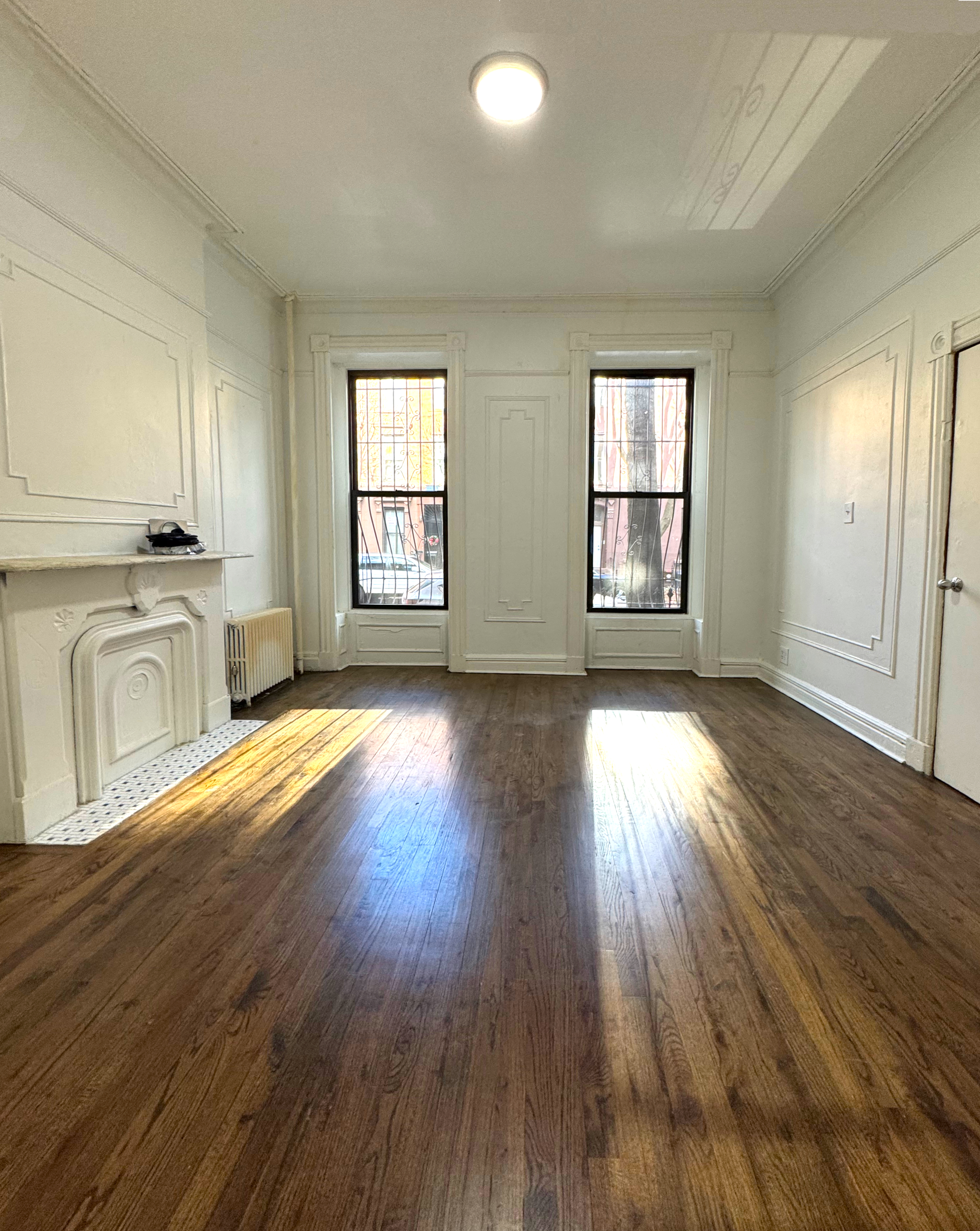 40 St Marks Place, Brooklyn, NY, 3 Bedrooms Bedrooms, 5 Rooms Rooms,2 BathroomsBathrooms,Apartment,For Rent,St Marks Place,1,1261