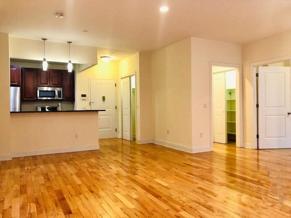 101 Clinton St, Brooklyn, NY, 2 Bedrooms Bedrooms, 5 Rooms Rooms,2 BathroomsBathrooms,Condo,For Rent,Clinton St,6,1036