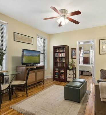 St Johns Plc, Brooklyn, NY, 2 Bedrooms Bedrooms, ,1 BathroomBathrooms,Co-Op,For sale,St Johns Plc,1086