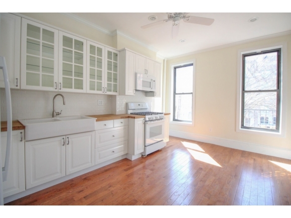 Warren Street, Brooklyn, NY, 1 Bedroom Bedrooms, ,1 BathroomBathrooms,Co-Op,For sale,Warren Street ,3,1087